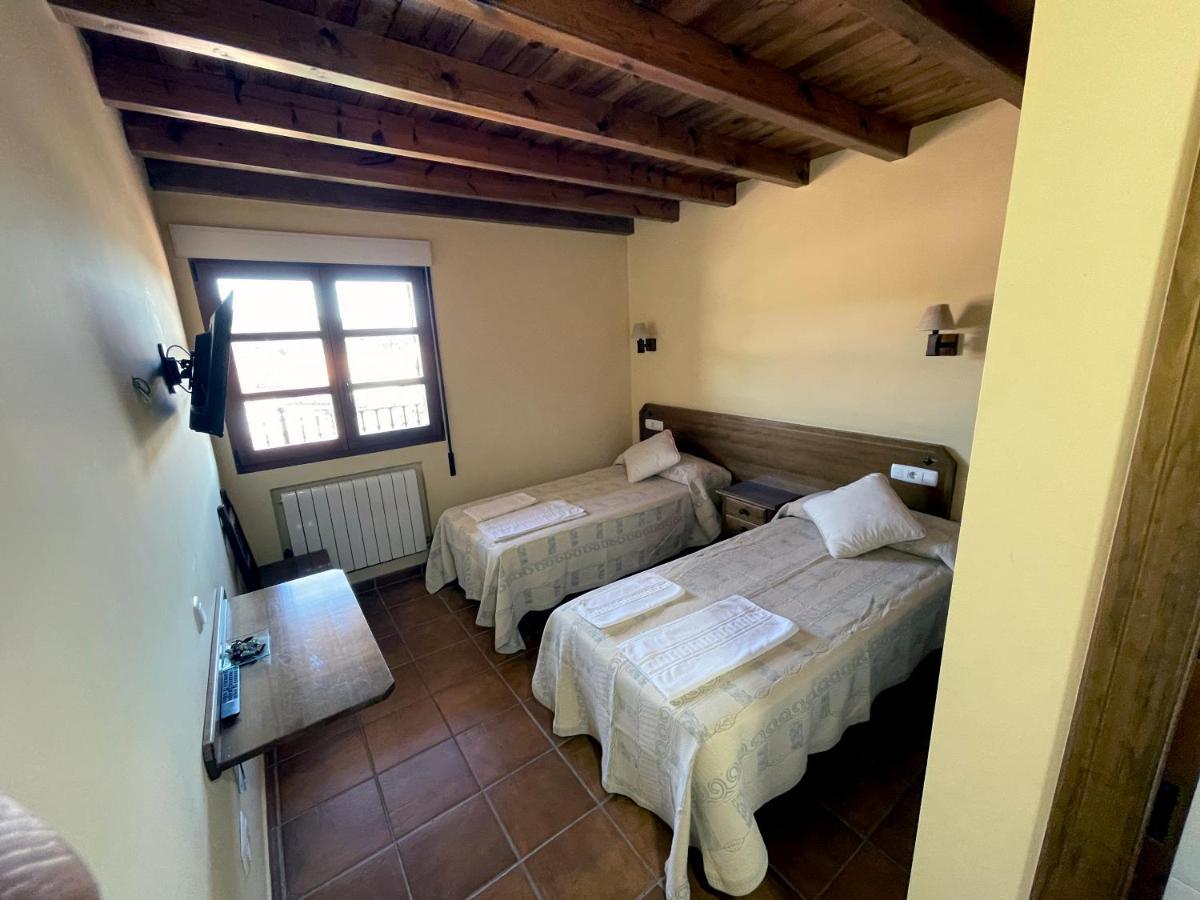 La Guarida De La Lleira Hotel Ferreras de Arriba ภายนอก รูปภาพ