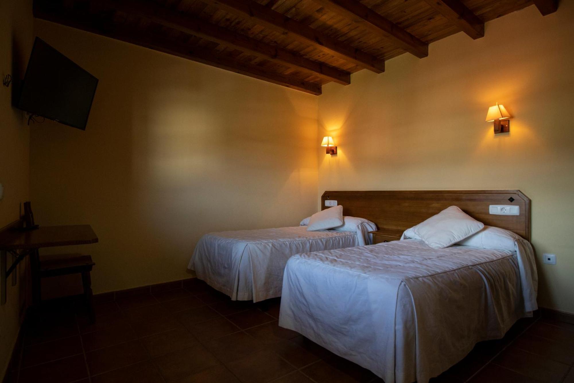 La Guarida De La Lleira Hotel Ferreras de Arriba ภายนอก รูปภาพ
